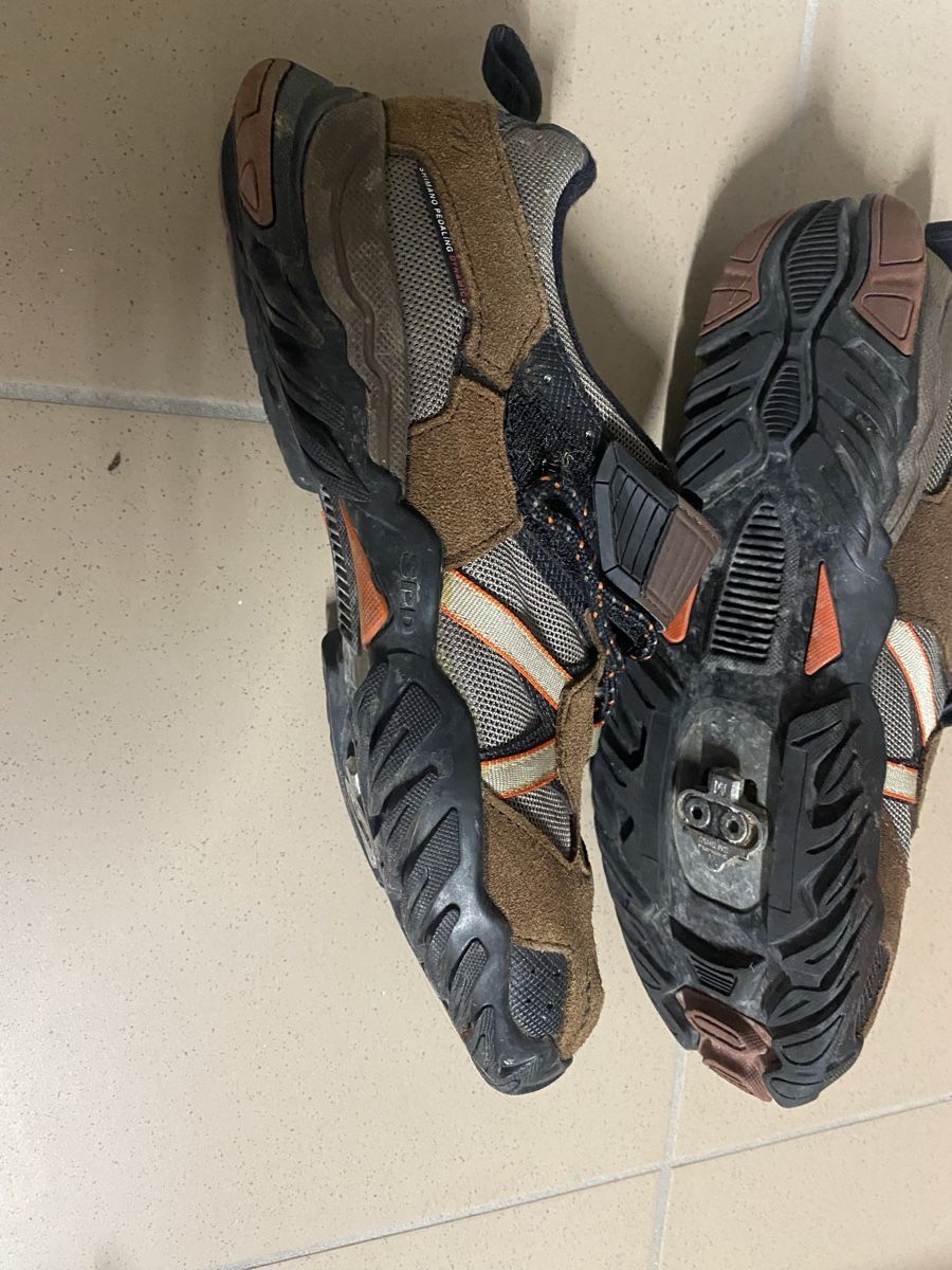 Scarpe da uomo: Fahrradschuhe 44 Shimano – Usato da Richterswil venduto da Patschiva 1