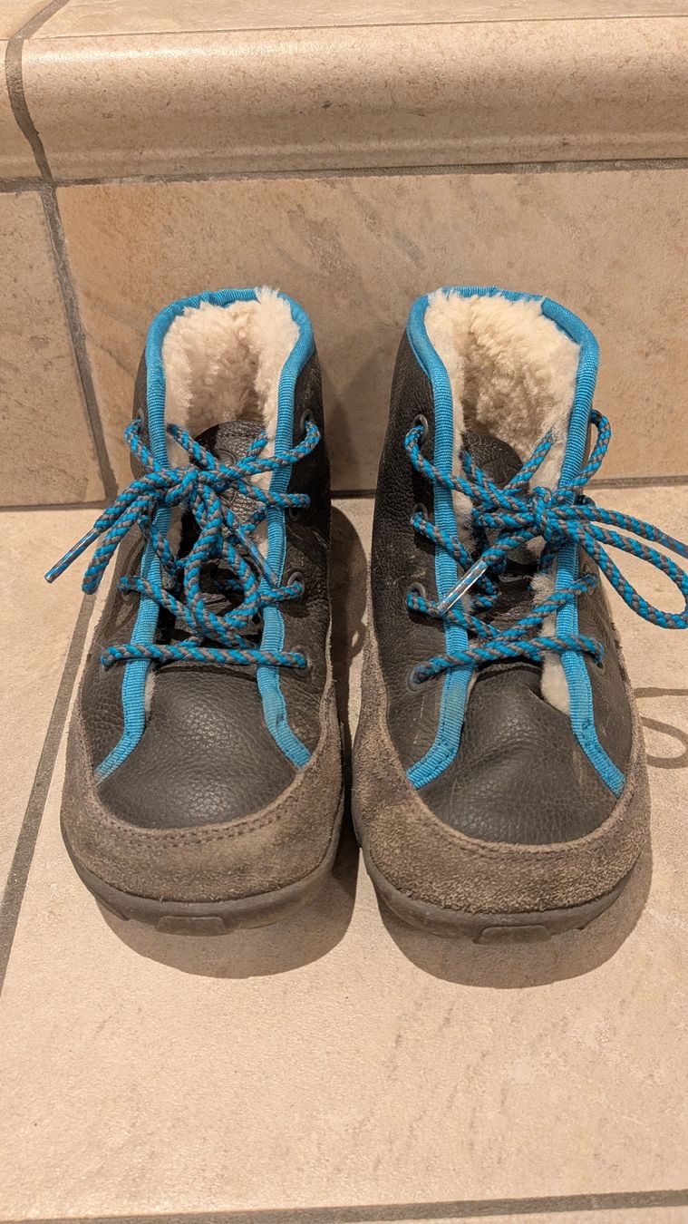 Affenzahn Scarpe per ragazzi: Warme Affenzahn Schuhe Gr. 31 – Usato da Reigoldswil venduto da vio_bz68