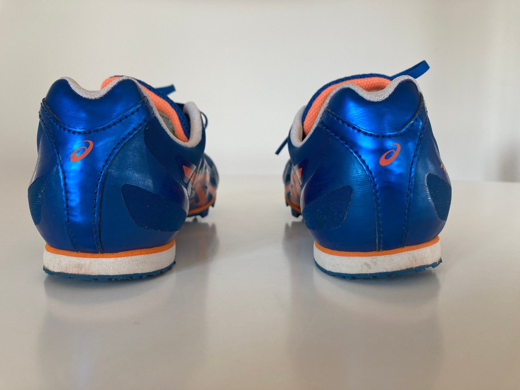 Asics Herrenschuhe: Chaussures de course Asics Hyper MD – Neu (gemäss Beschreibung) aus La Tour-de-Peilz von vve_nm8c 3