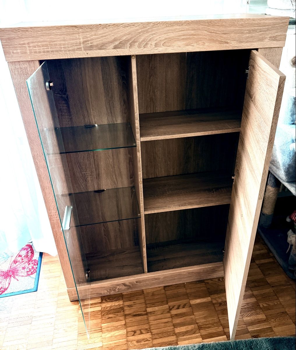 Schränke: Schrank/Vitrine mit Glas – Gebraucht aus Uster von gamergirl04 1