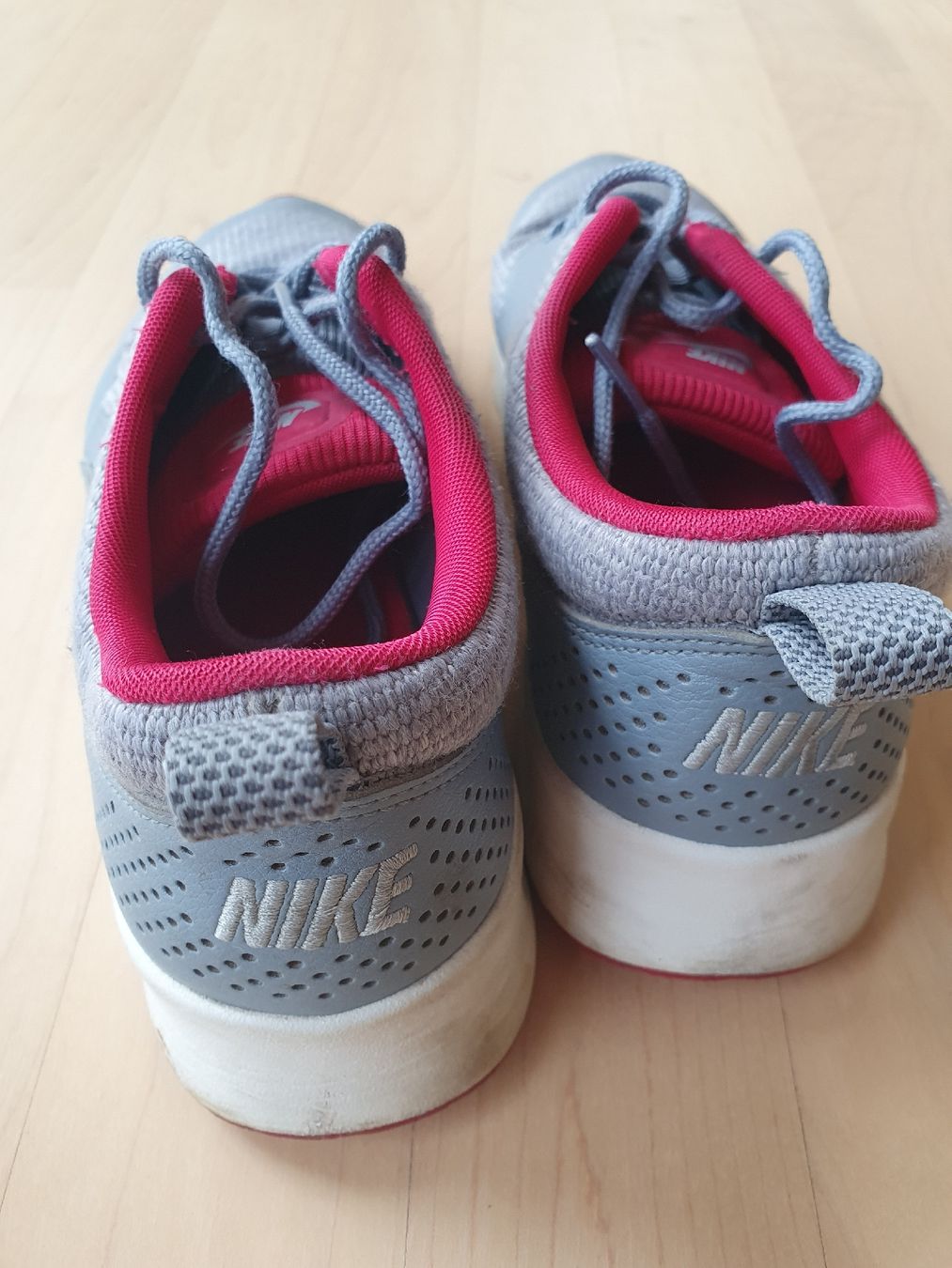 Nike Chaussures femmes: Nike Schuhe – D'occasion à Zürich par nadiialivia 2