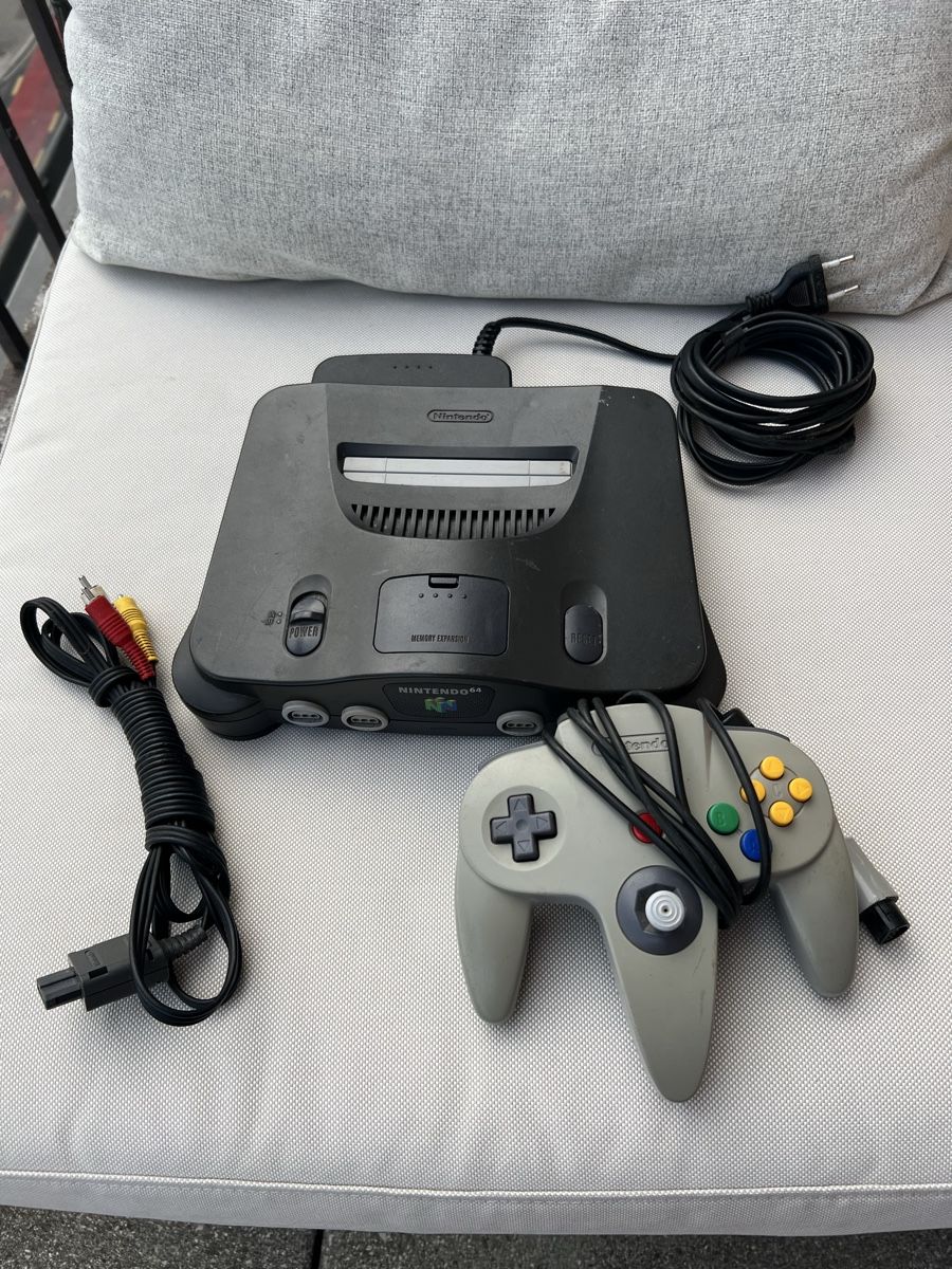 Nintendo Console: Nintendo 64  – Usato da Genève venduto da Gameretro.85