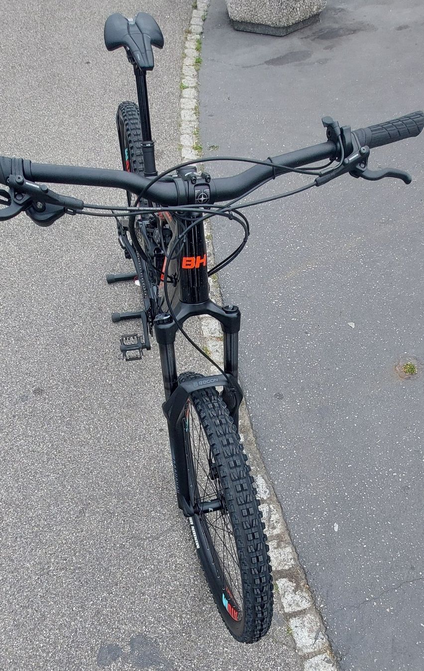 Biciclette: BH Bikes Atom Lynx 5.5, 29-er Testmodell 150km – Usato da Oberbipp venduto da Ciudadela 3