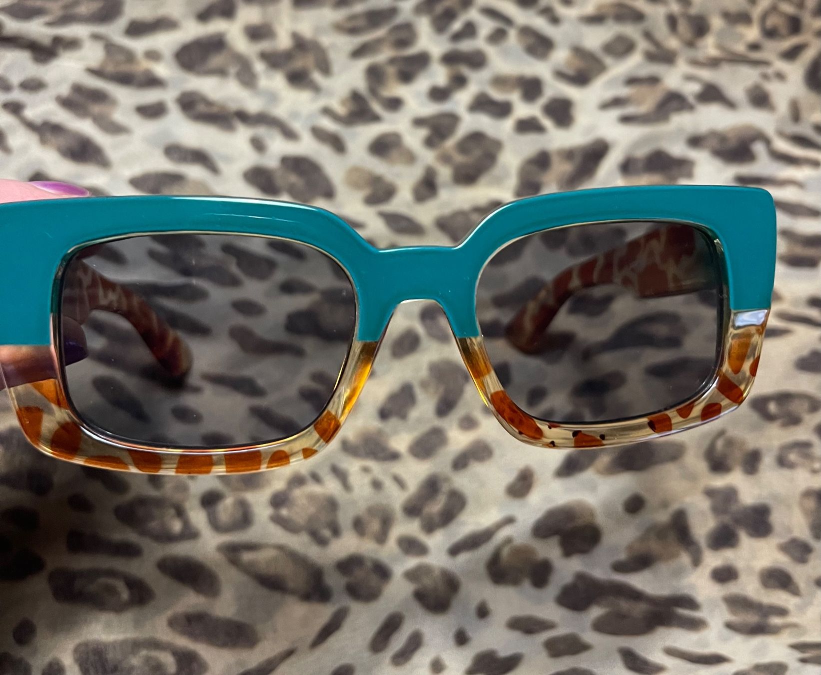 Occhiali & Lenti: Occhiali da sole con print leopardo-chic e eleganti – Nuovo (secondo la descrizione) da Gordevio venduto da LanaZimm 5