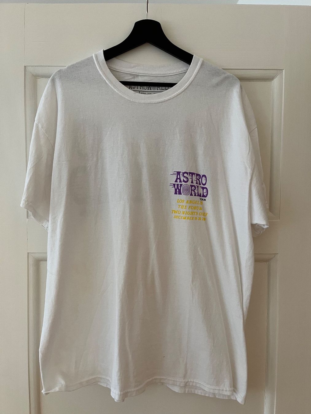 T-shirt: Astro World Travis Scott shirt – Usato da Zürich venduto da kuengka 1