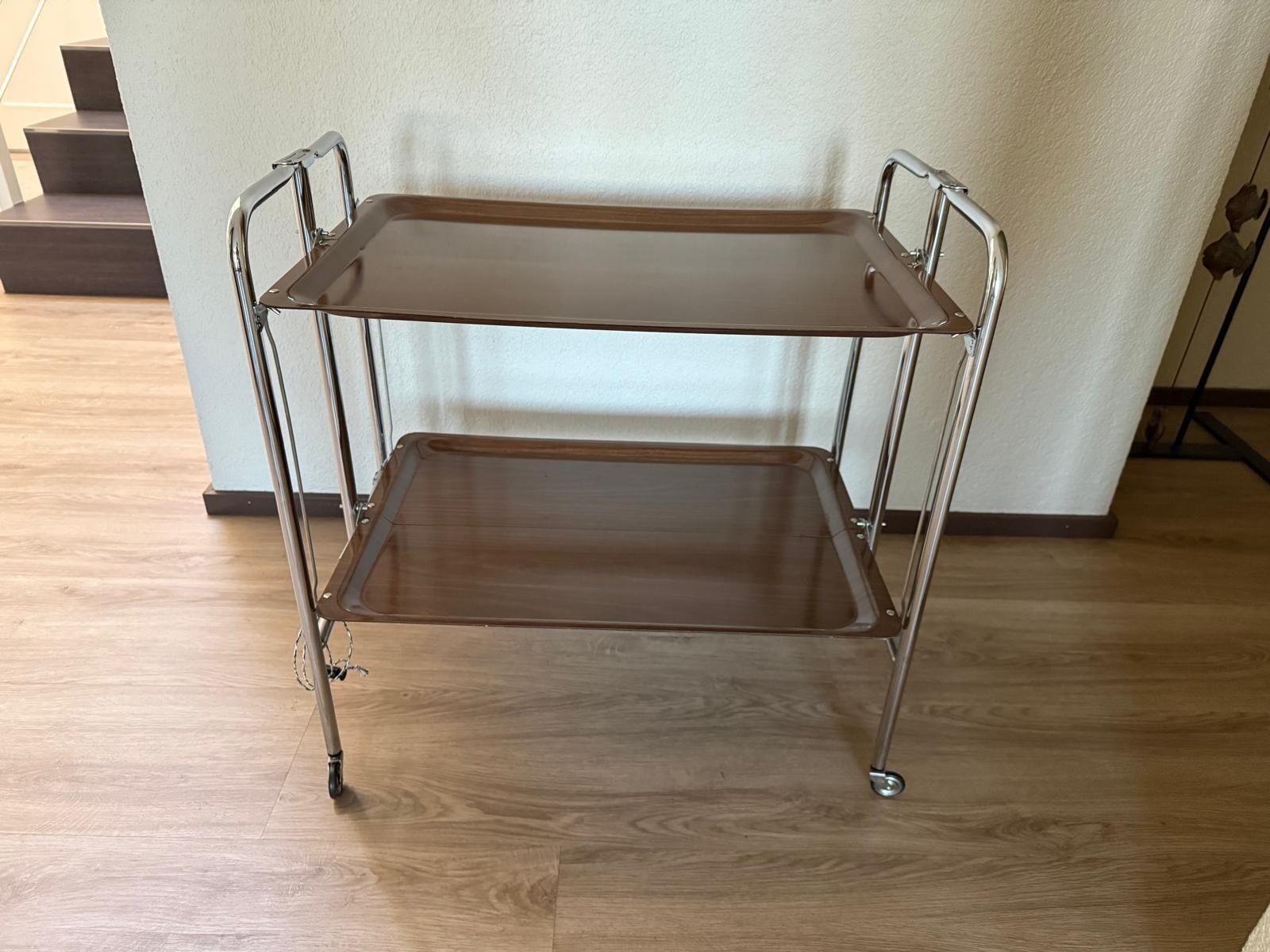Carrelli di servizio: Desserte/bar roulant vintage pliable – Usato da Couvet venduto da xen_8fvc 1