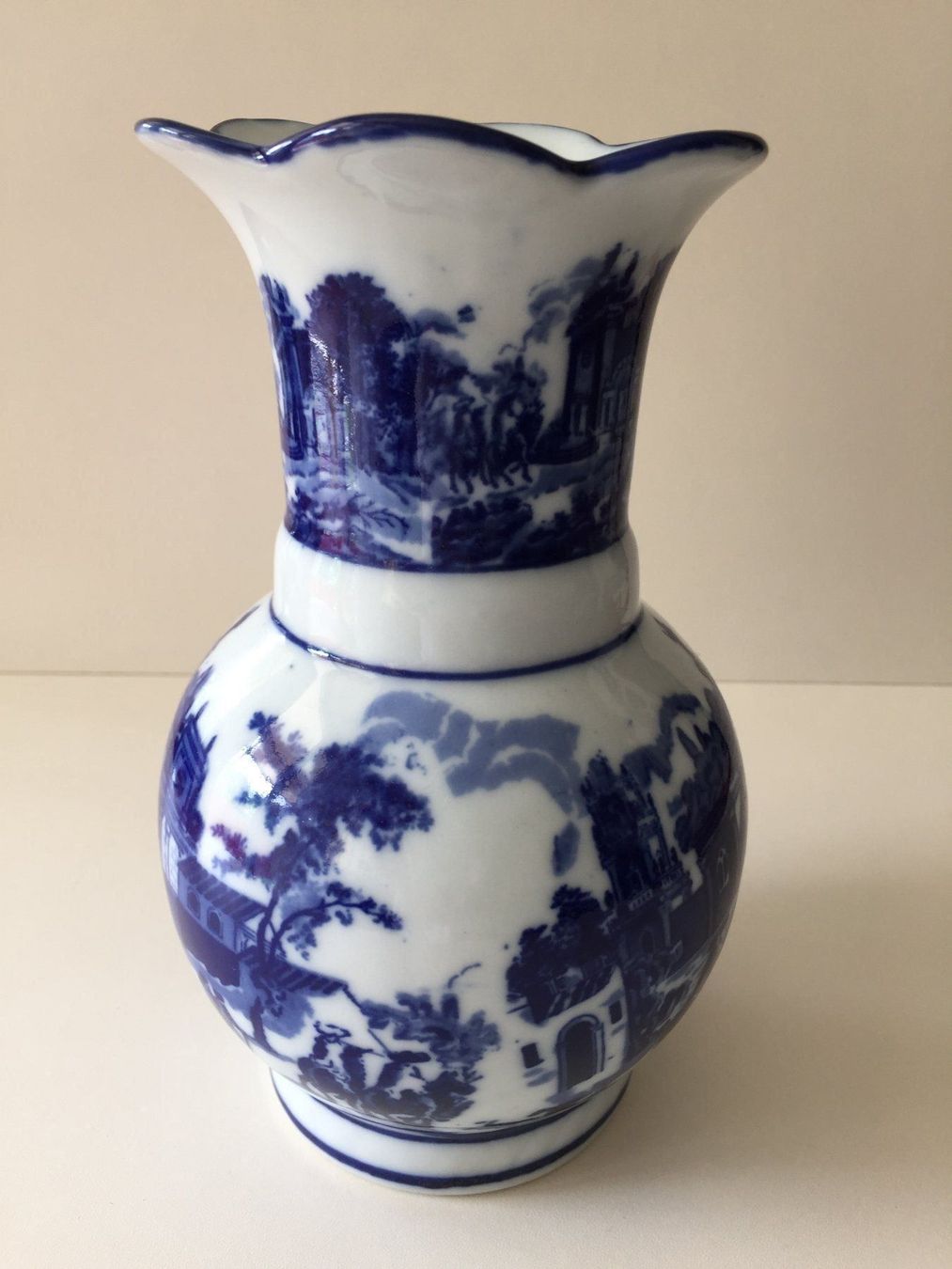 Vasi & Recipienti: Vase (style Victoria ware) – Usato da Cossonay-Ville venduto da Les_1001_perles 1