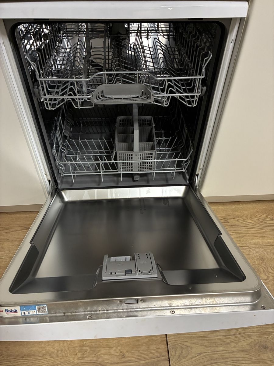 Bosch Lavastoviglie: Lave vasseille Bosch extra silence  – Usato da Genève venduto da ama_mgx8 1
