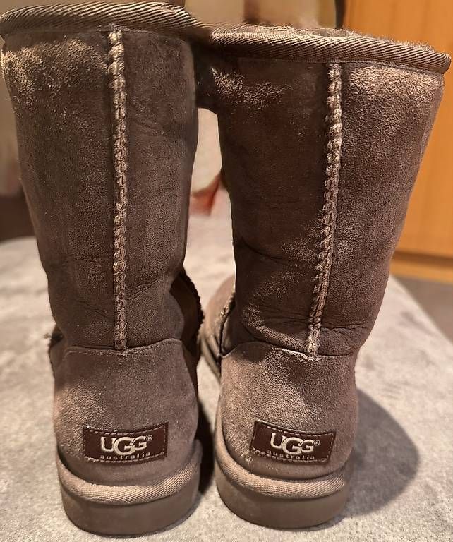 Scarpe da donna: Ugg classic Boots Braun – Usato da Buttwil venduto da cpi_q5sp 1
