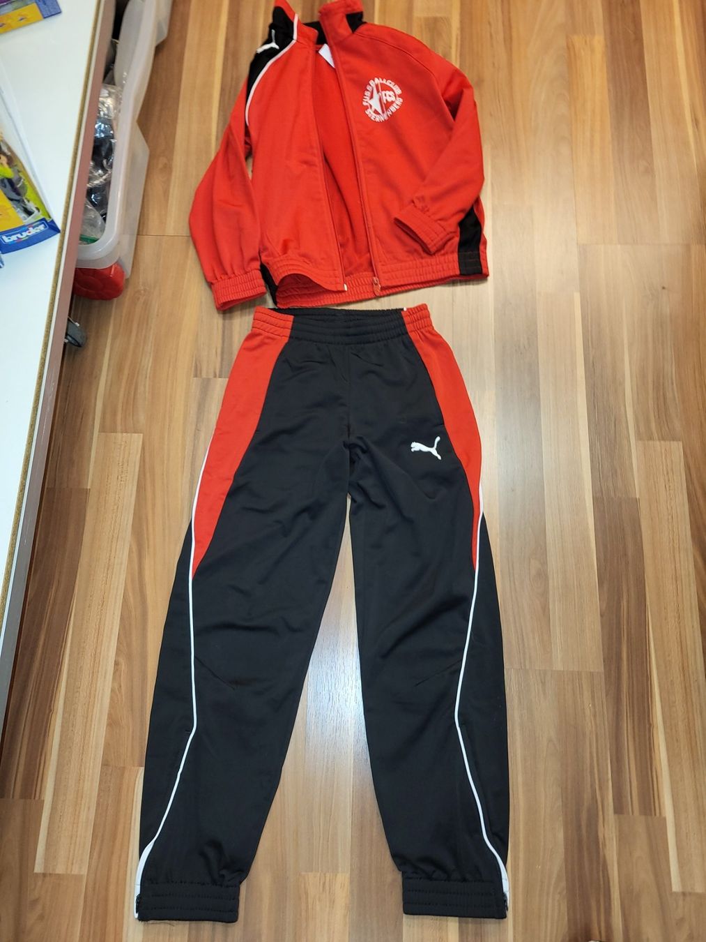 Puma Kleiderpakete & -sets: Trainer Puma gr 140 K43 – Gebraucht aus Schwarzenburg von Flamingo07