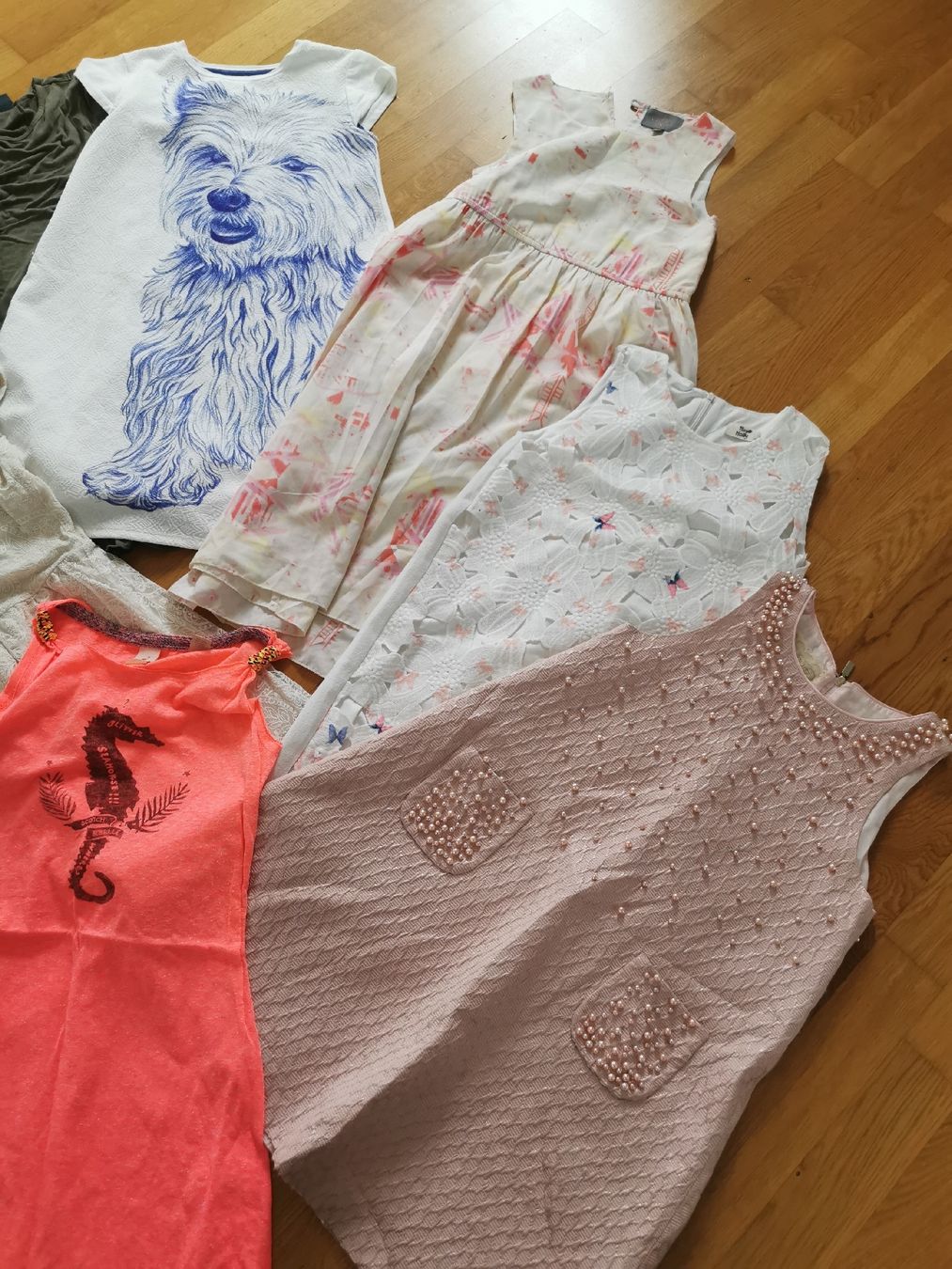 Lotti & Set di vestiti: Kleiderpaket Marken Gr. 140 – Usato da Sursee venduto da Ventiduese 2