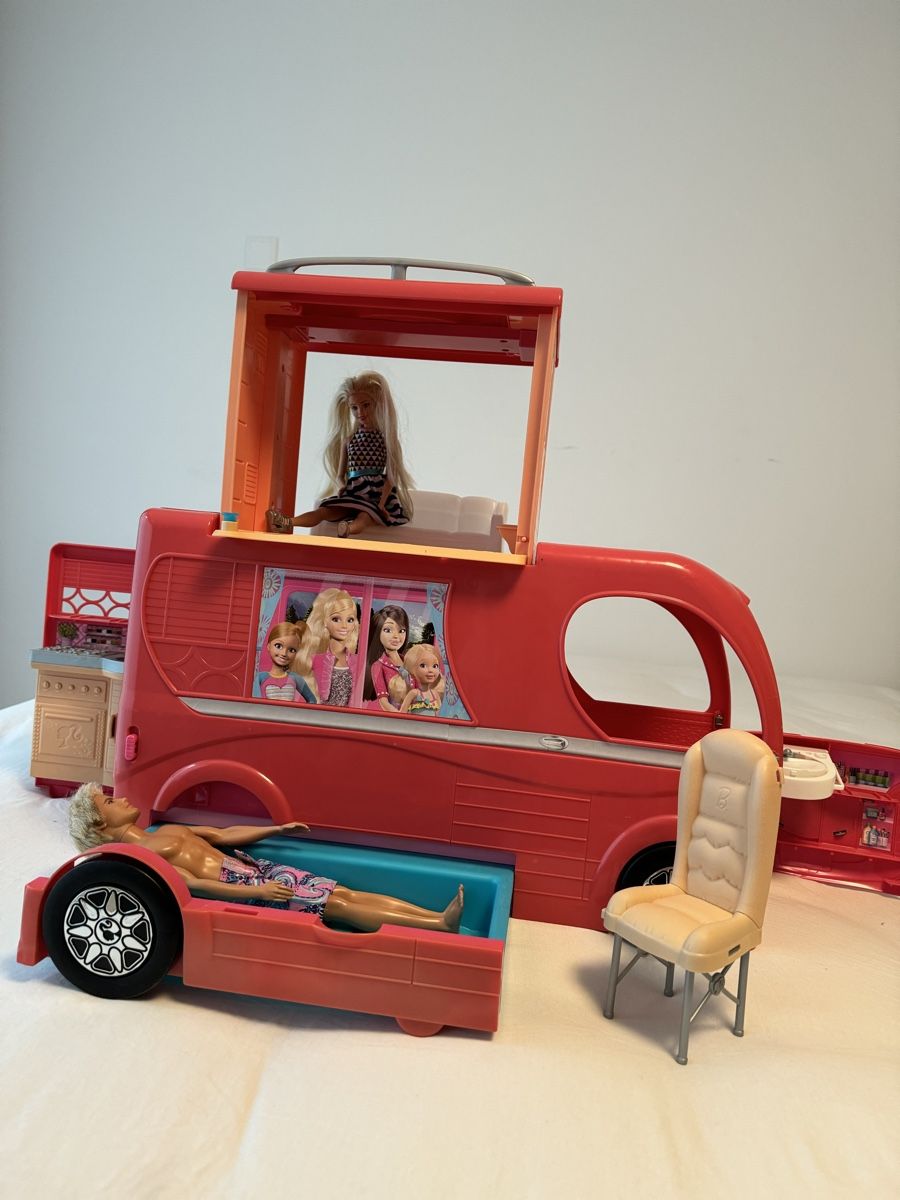 Barbie Case e mobili per bambole: Pink Barbie Dream Campervan – Usato da Vesenaz venduto da nat_mq8l 7