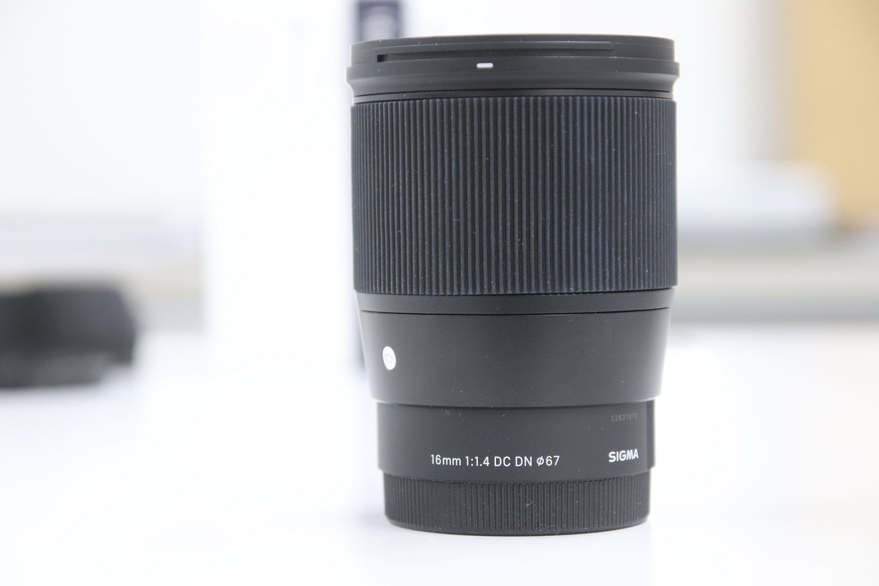 Sigma Obiettivi: Sigma 16mm 1.4 DC DN / für Sony E-Mount – Usato da Zofingen venduto da OWYSSAG 3
