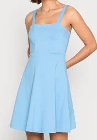 Zalando Vestiti: Blaues Freizeitkleid Zalando Pieces – Nuovo (secondo la descrizione) da Herzogenbuchsee venduto da s.elina