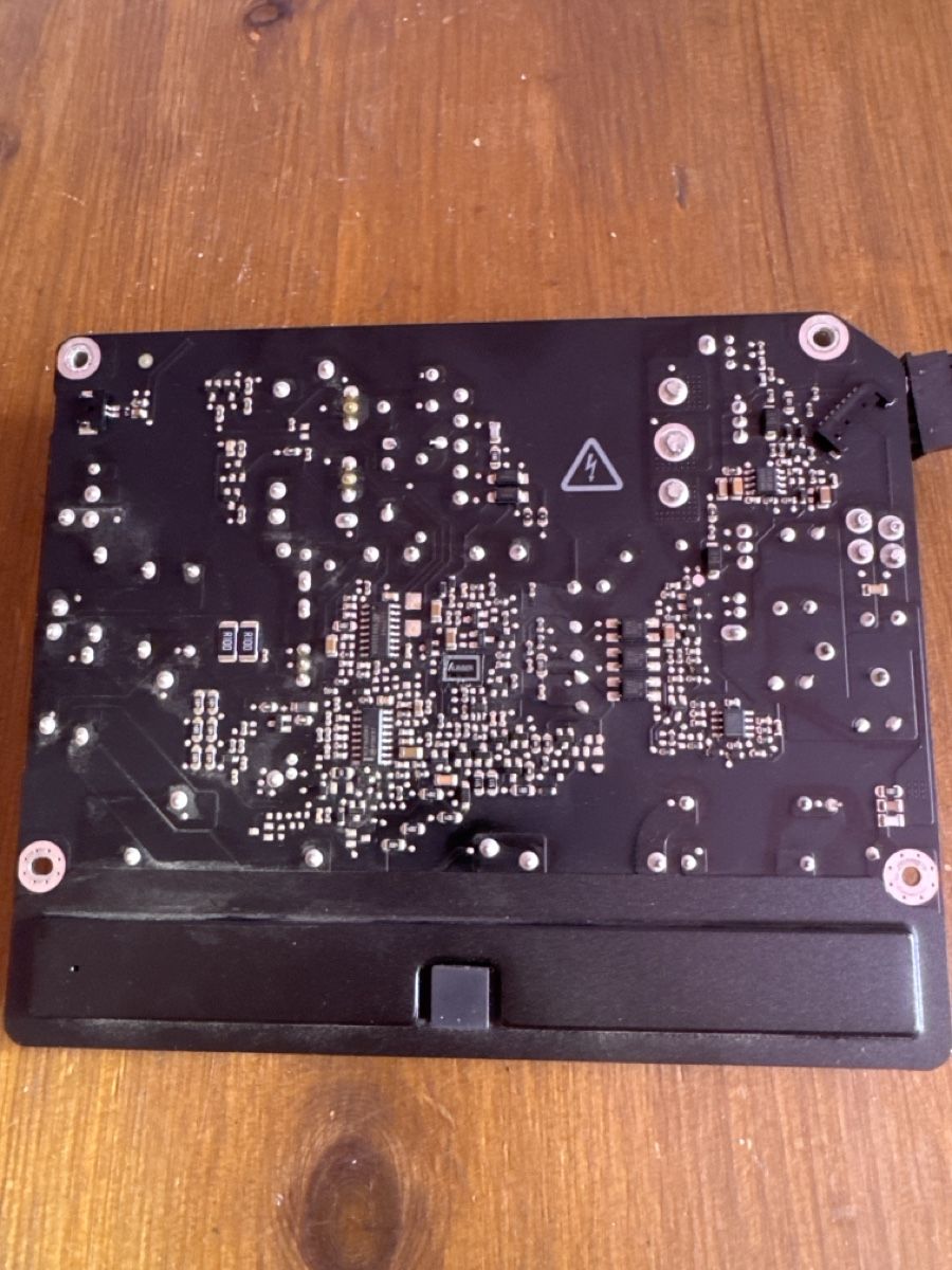 Apple PCs: I Mac Netzteil 300 Watt  – D'occasion à rorschach par hot_qmr9 3