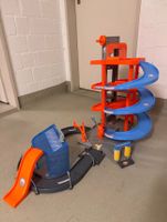 Parkgarage / Parking with elevator