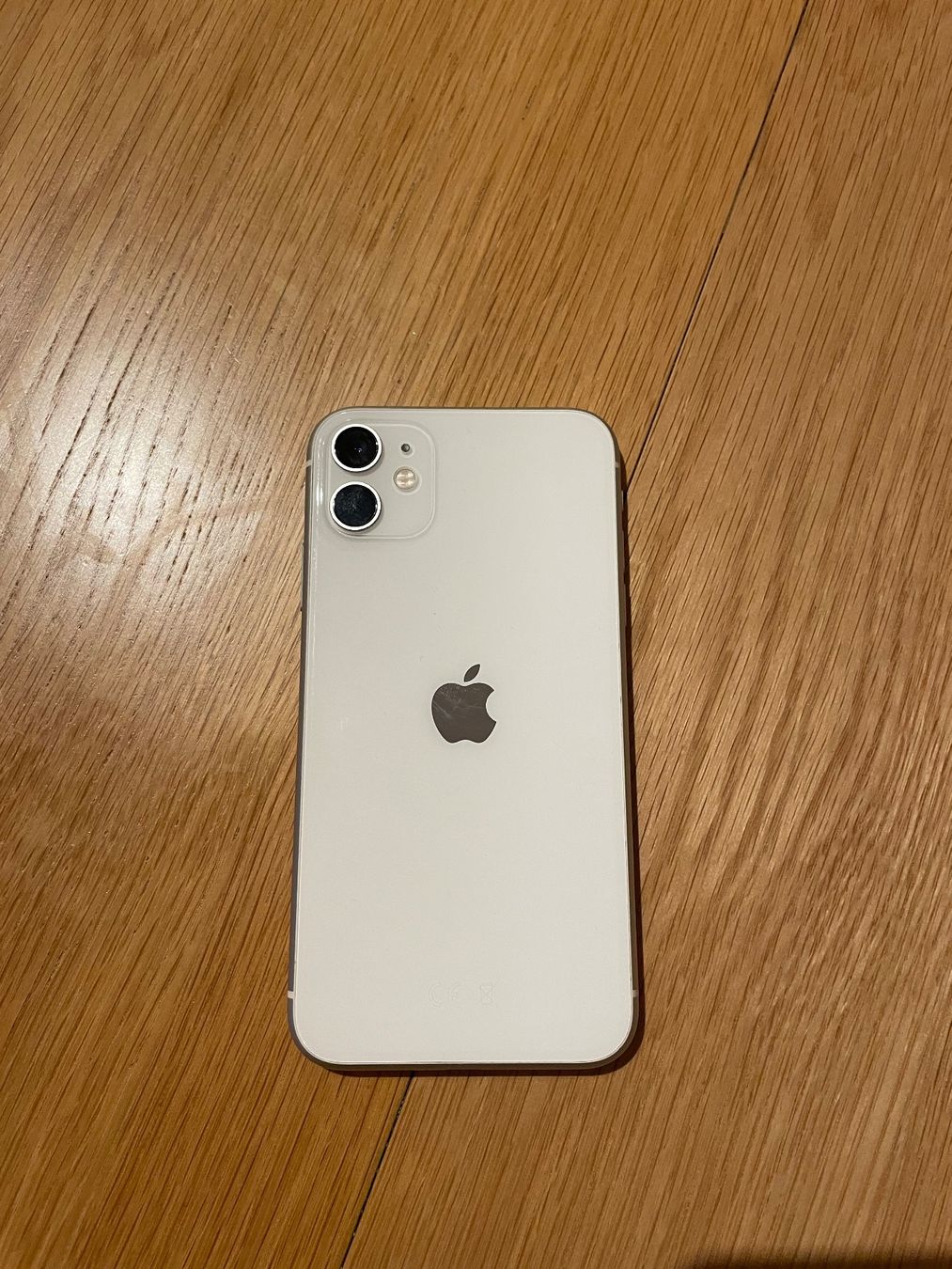 Apple Handys / Smartphones: iPhone 11 Blanc – Defekt aus Crissier von rod_pqb2