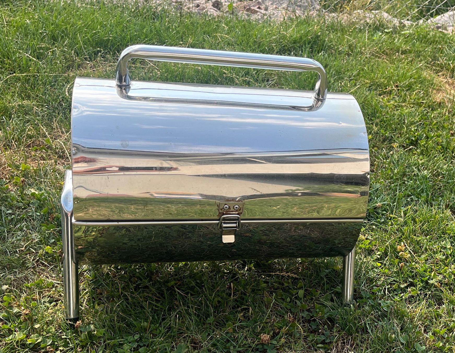 Grills: Holzkohle-Grill / Klapp-/Koffer-Grill – Gebraucht aus Moosleerau von Clematis13 1