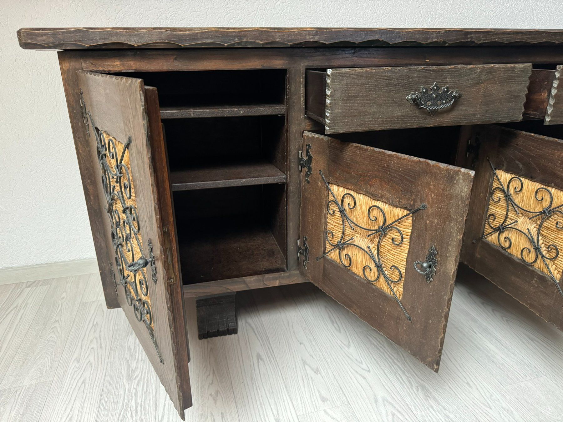 Credenze: Buffet tessinois vintage – Usato da Tramelan venduto da lolopat 5