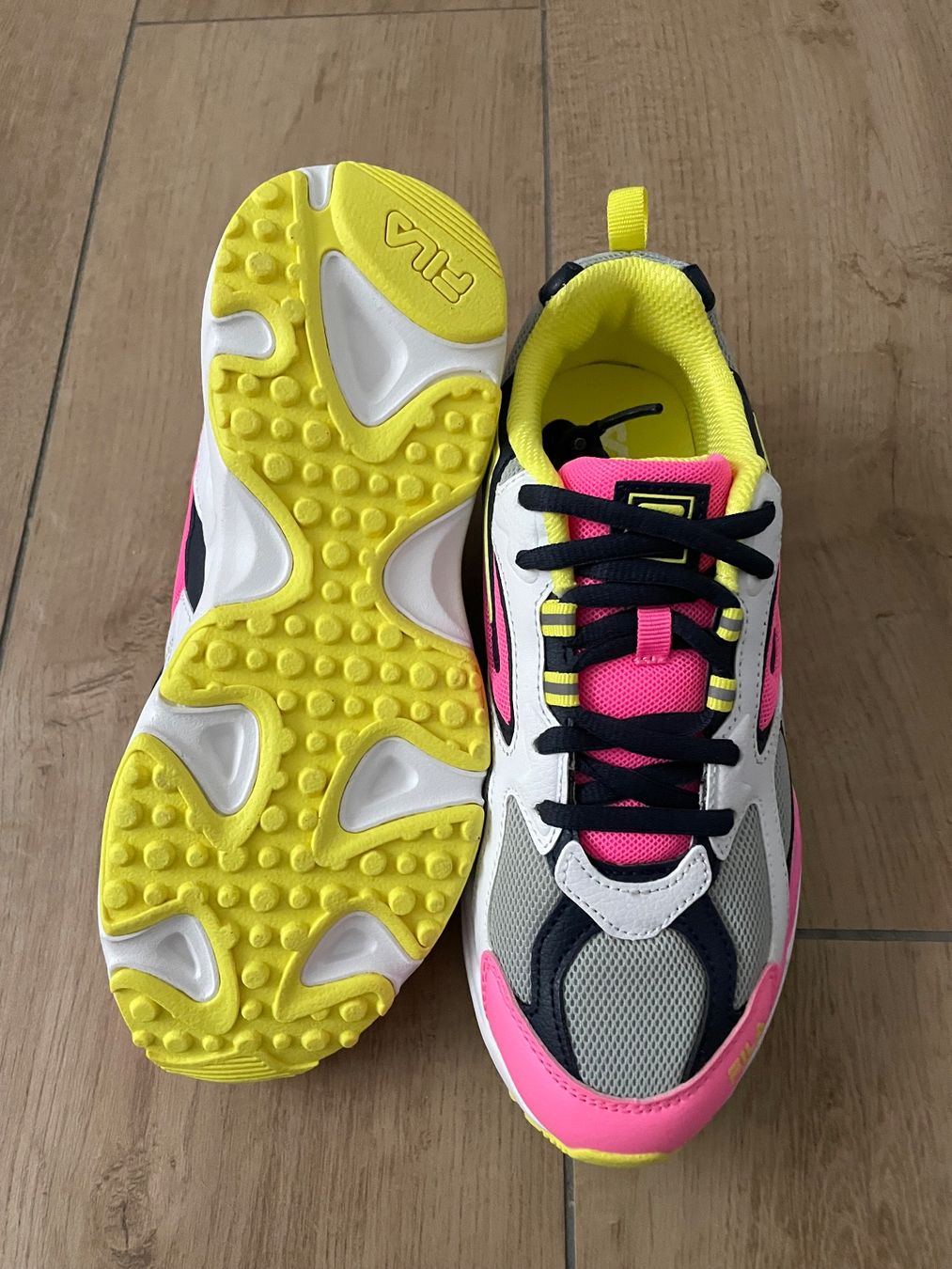 Fila Scarpe per ragazze: FILA Turnschuhe Gr. 38 NEU – Nuovo e nell'imballaggio originale da Waltenschwil venduto da hansnine 4
