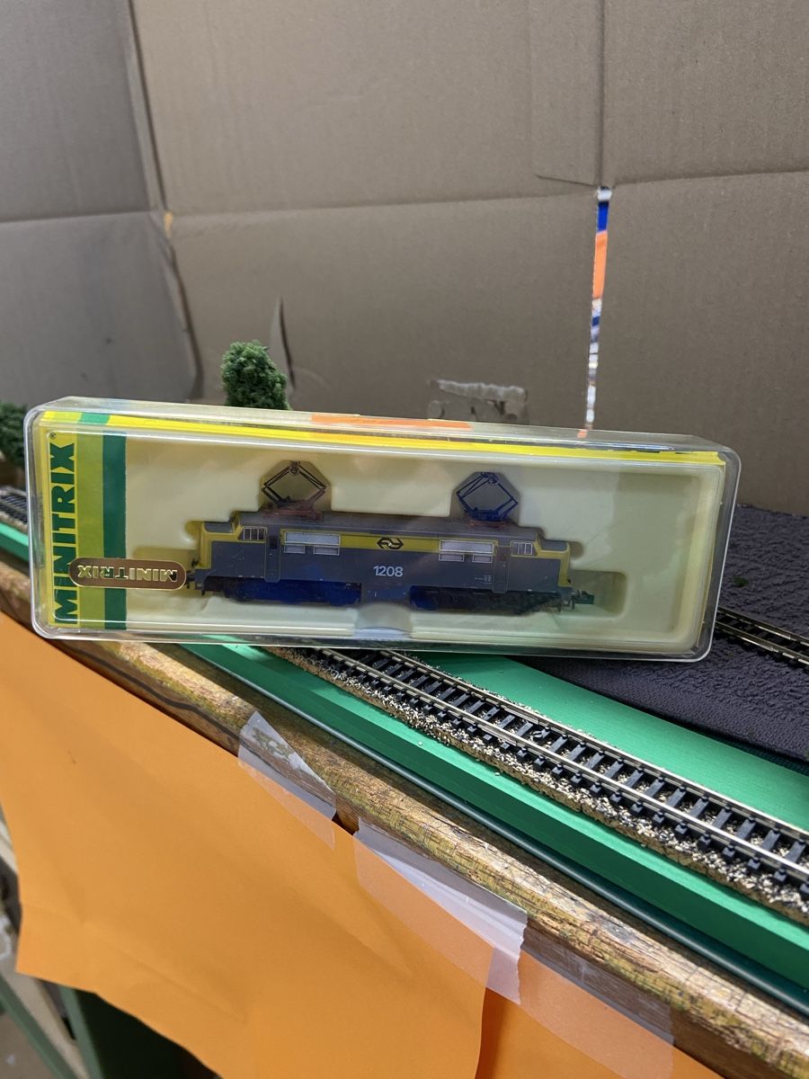 Trix Modellini di ferrovie: Minitrix  E-Lock 1208 der NS OVP – Usato da Russikon venduto da Danielr5310 7