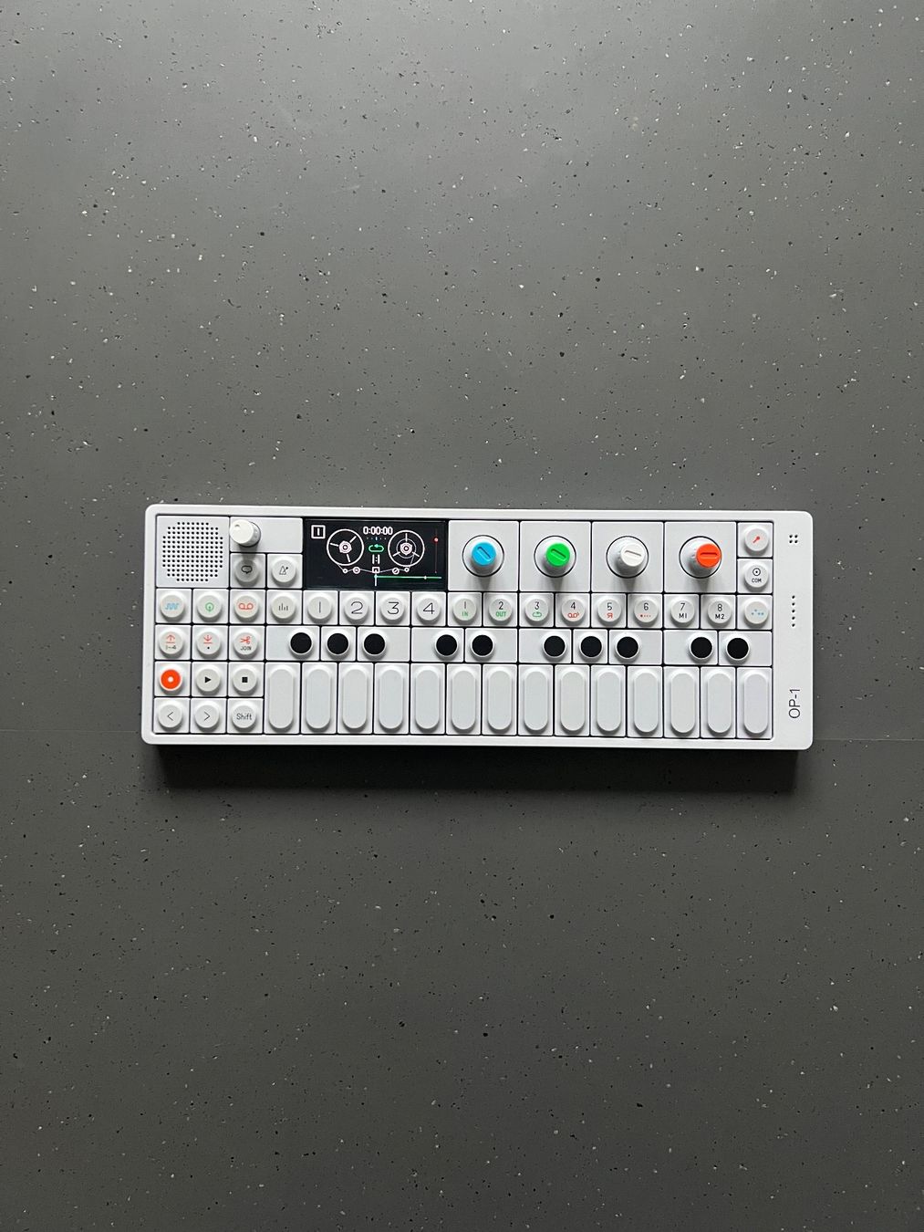 Teenage Engineering Musikinstrumente: Teenage Engineering OP-1 – Gebraucht aus Zürich von yos_p7zm