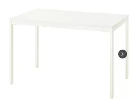 gebrauchter IKEA Tisch mit Fleck