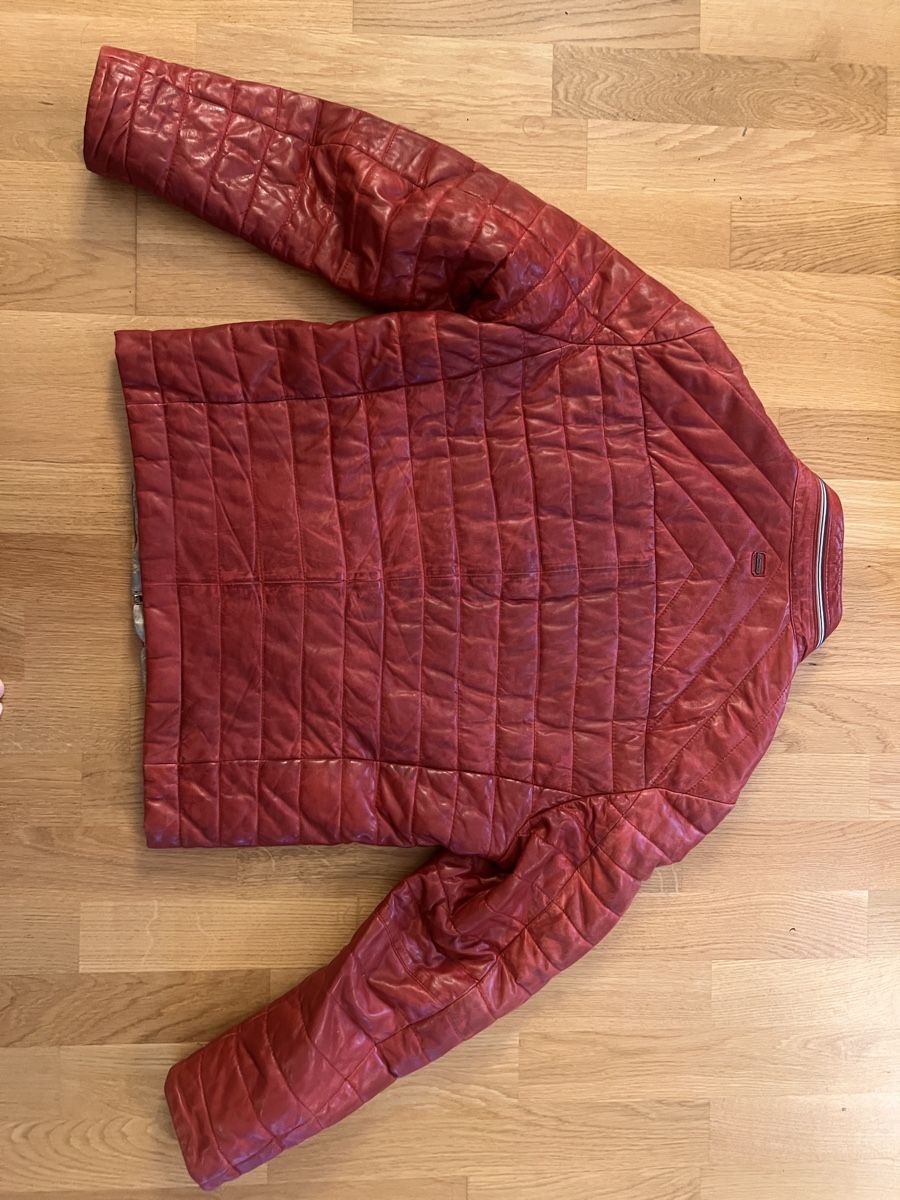 Vestes: Lederjacke rot – D'occasion à Bern par Hunnei 4