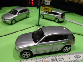 BMW 1  1:43 (ohne Box) New-Ray  >  (H11)