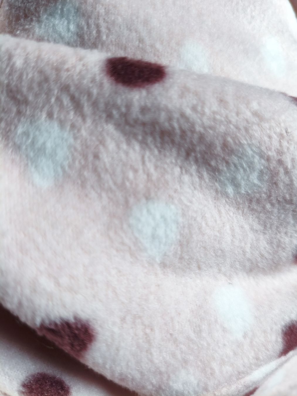 Negligees & Pigiami: Flauschiger rosa Pyjama L/XL – Usato da Hermiswil venduto da Volvorine 3