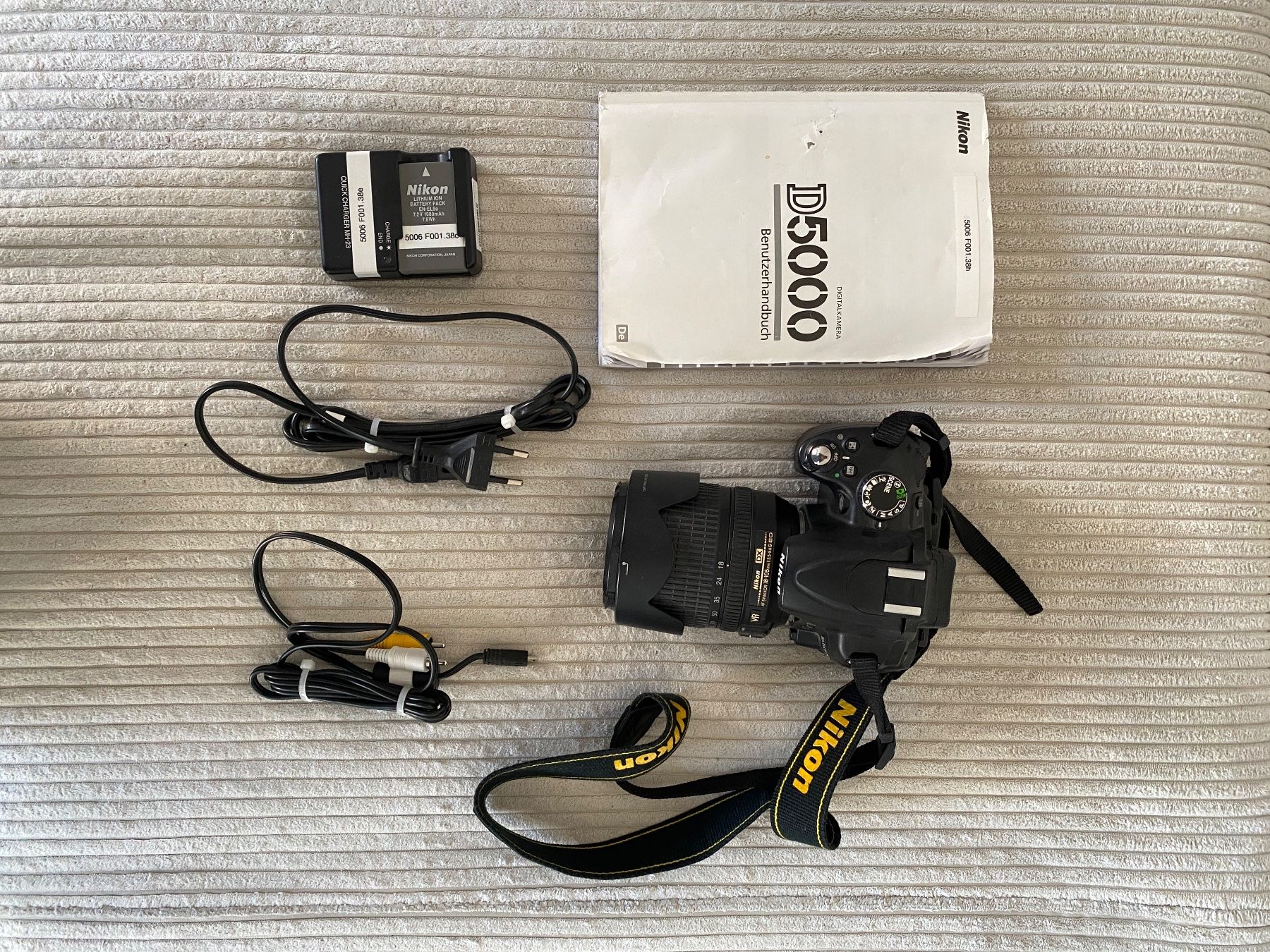 Nikon Fotocamera: Nikon D5000 – Usato da Basel venduto da NadineW95