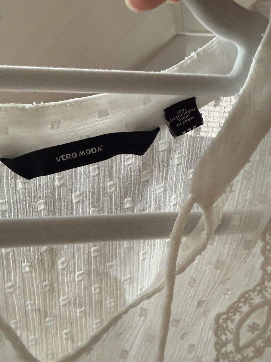 Vero Moda Camicette: Vero Moda Bluse weiss Grösse M – Nuovo (secondo la descrizione) da Hüttwilen venduto da sar_8gj7 1