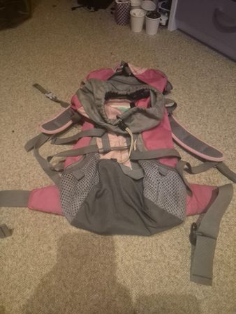 Kinderrucksack pink grau funktional gebrauchter Zustand