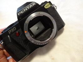 PENTAX  P30  ANTIK FILM KAMERA.SCHÖN  LÄÜFT
