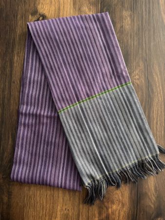 Gestreifter Schal violett/grau/grün/gelb - Neu