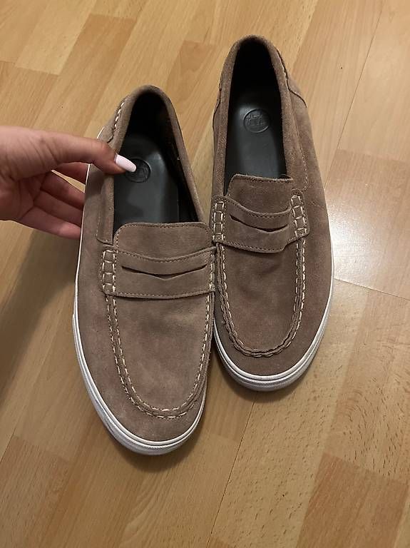 Scarpe da uomo: Massimo Dutti Herren Schuhe Größe 43 – Usato da Zürich venduto da sok_p7zx 1