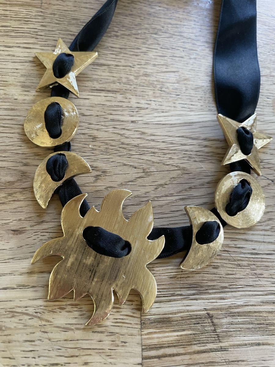 Pierre Lang Catenine: Grosse Pierre Lang Halsband – Usato da Flawil venduto da Naphtali 1