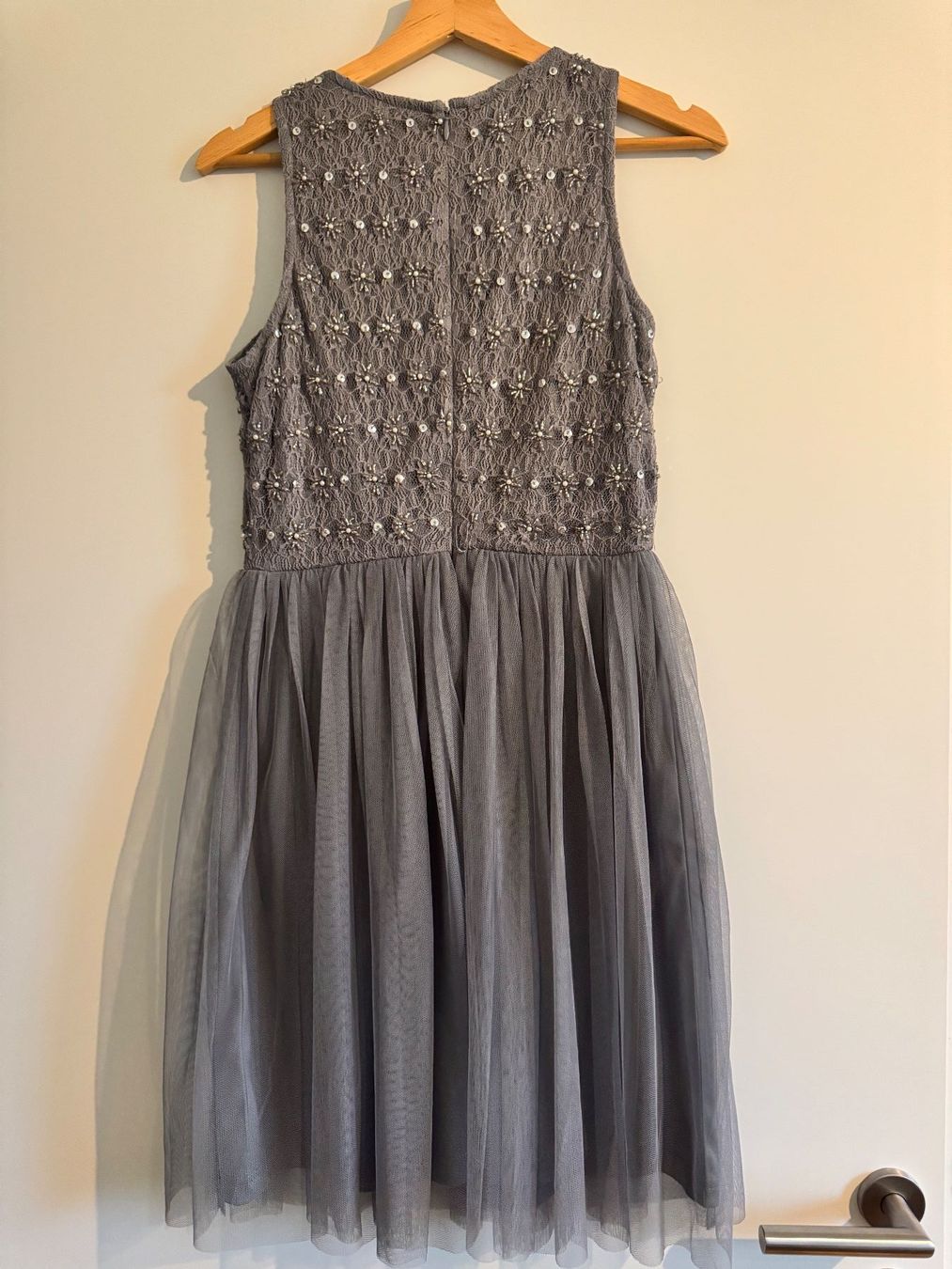 Kleider: Festkleid/ Paillettenkleid Gr. M – Gebraucht aus St. Gallen von nikolasbong 1