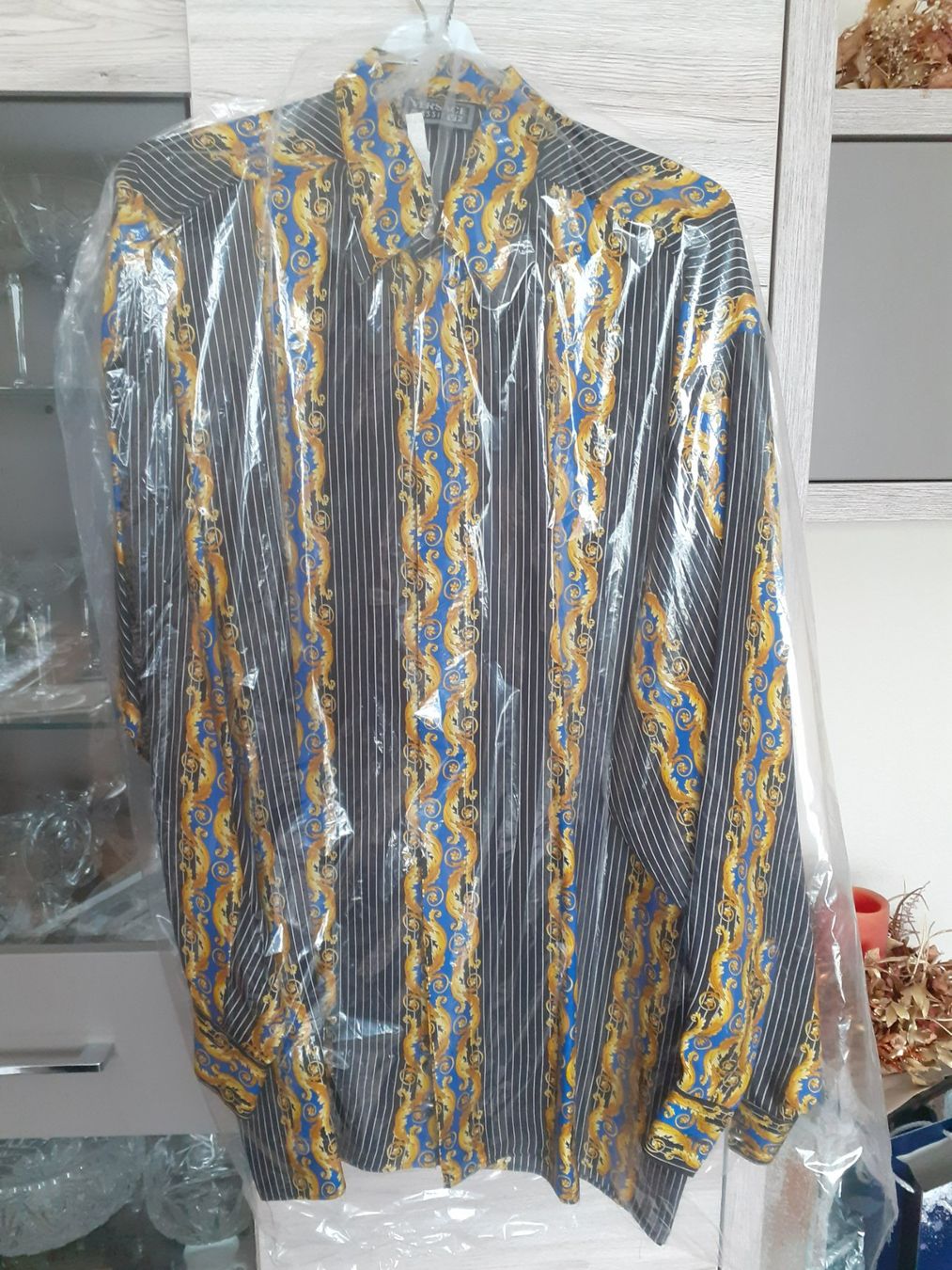 Versace Camicie: VERSACE Seidenhemd Classic V2, Vintage, Grösse M – Usato da Wangen an der Aare venduto da barzois 7