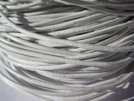 1 Meter Echtlederband, Lederschnur, Lederband, 2mm, weiss