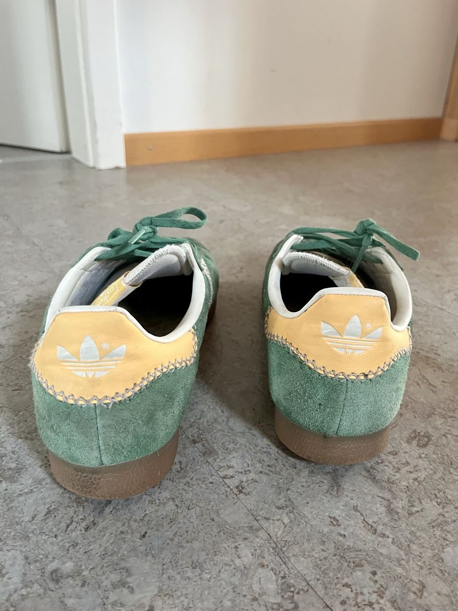Adidas Scarpe da uomo: Adidas Gazelle Grösse 44 – Usato da Münchenbuchsee venduto da salty 1