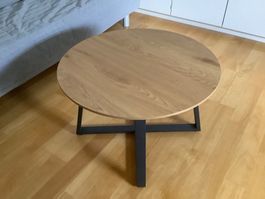 NEUER RUNDER SALONTISCH