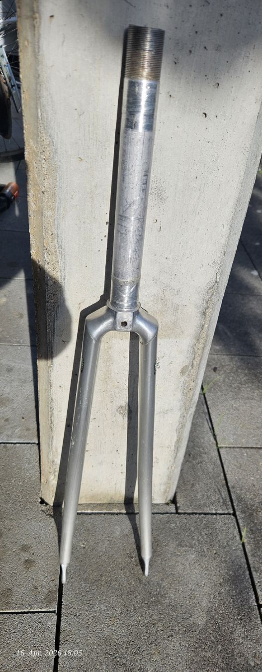 Forchette: Originale Vitus 979 Duralinox Aluminiumgabel – Usato da Utzenstorf venduto da Neukomm23