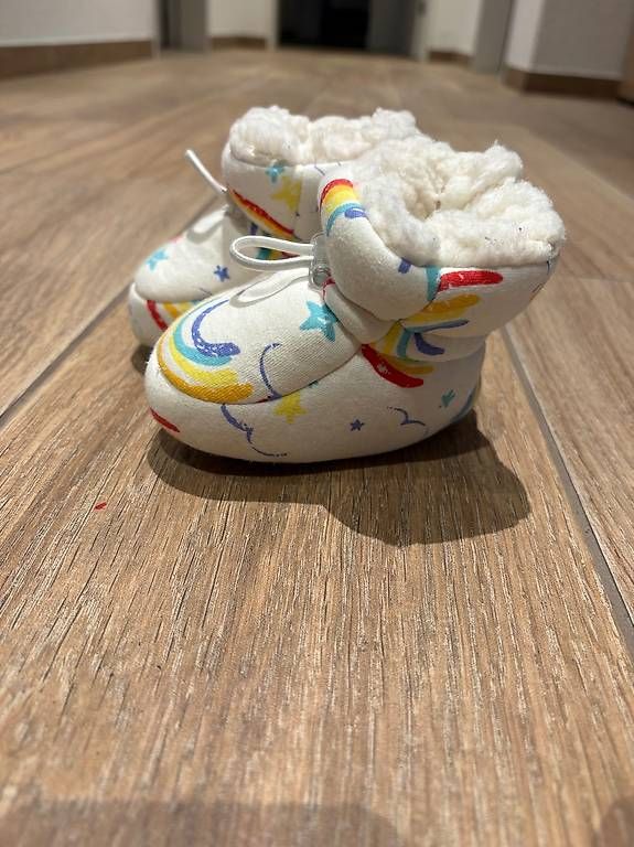 Chaussures garçon: Baby winterschuhe – D'occasion à Hunzenschwil par del_hzv7