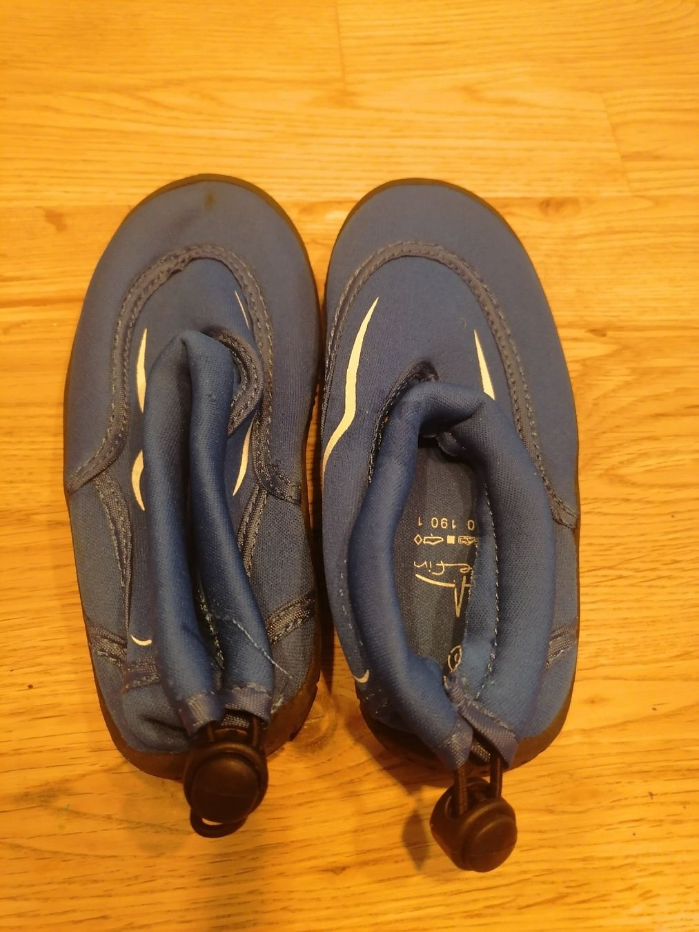 Scarpe per ragazzi: Badeschuhe Bluefin Gr. 25 – Usato da Kriens venduto da july88
