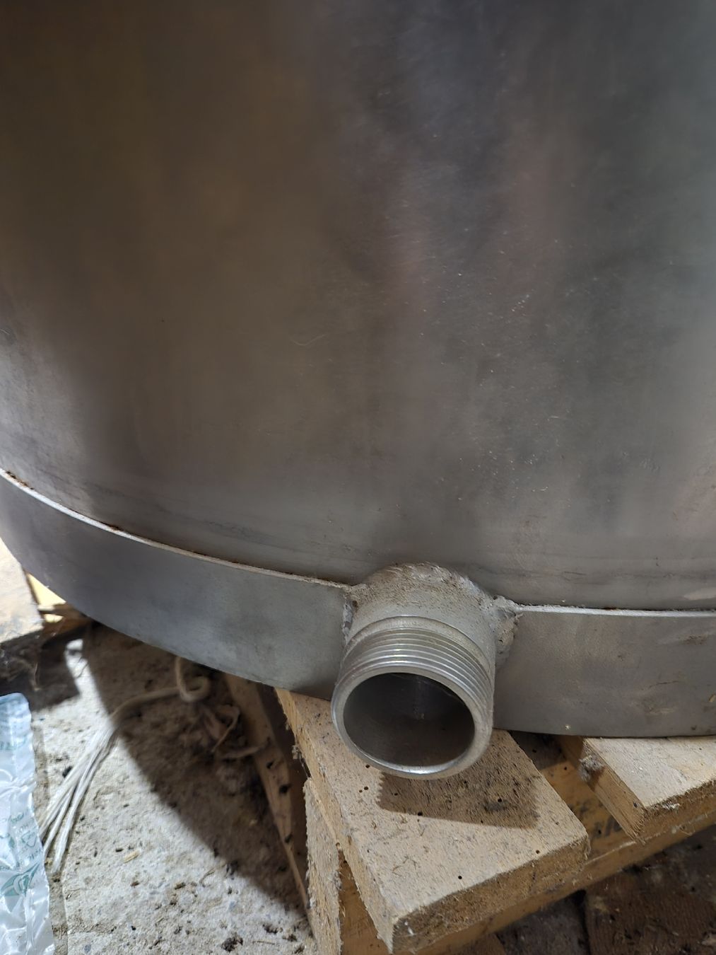 Sonstiges Fahrzeugzubehör: Edelstahlcontainer ca 300lt – Gebraucht aus Waltalingen von Trachis 3