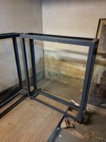 2 Metallgestelle für Kaminholz