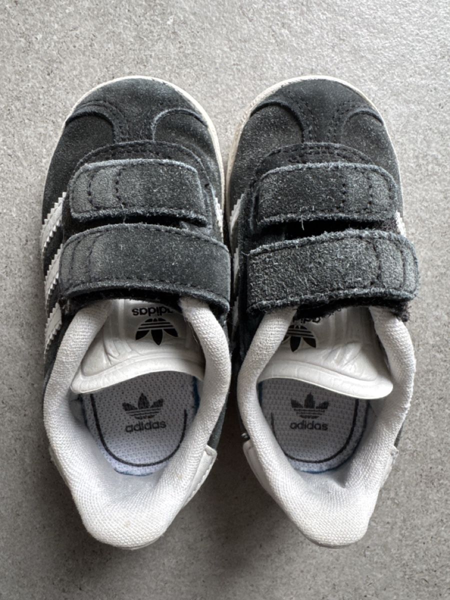 Adidas Scarpe da uomo: Adidas Gazelle taille 22 – Usato da Saillon venduto da alico 4