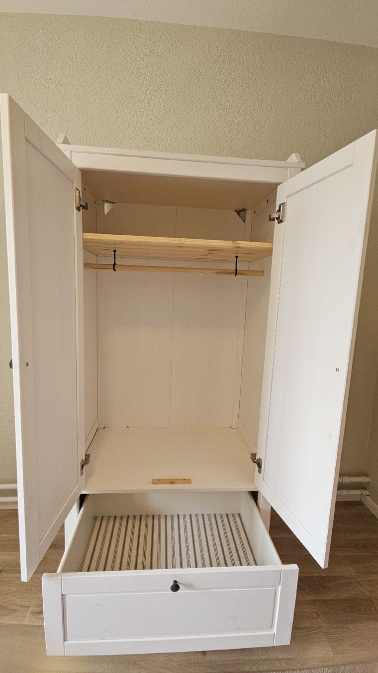Ikea Armadi: Kinder Kleiderschrank Ikea – Usato da Murten venduto da RYO_RYO 1