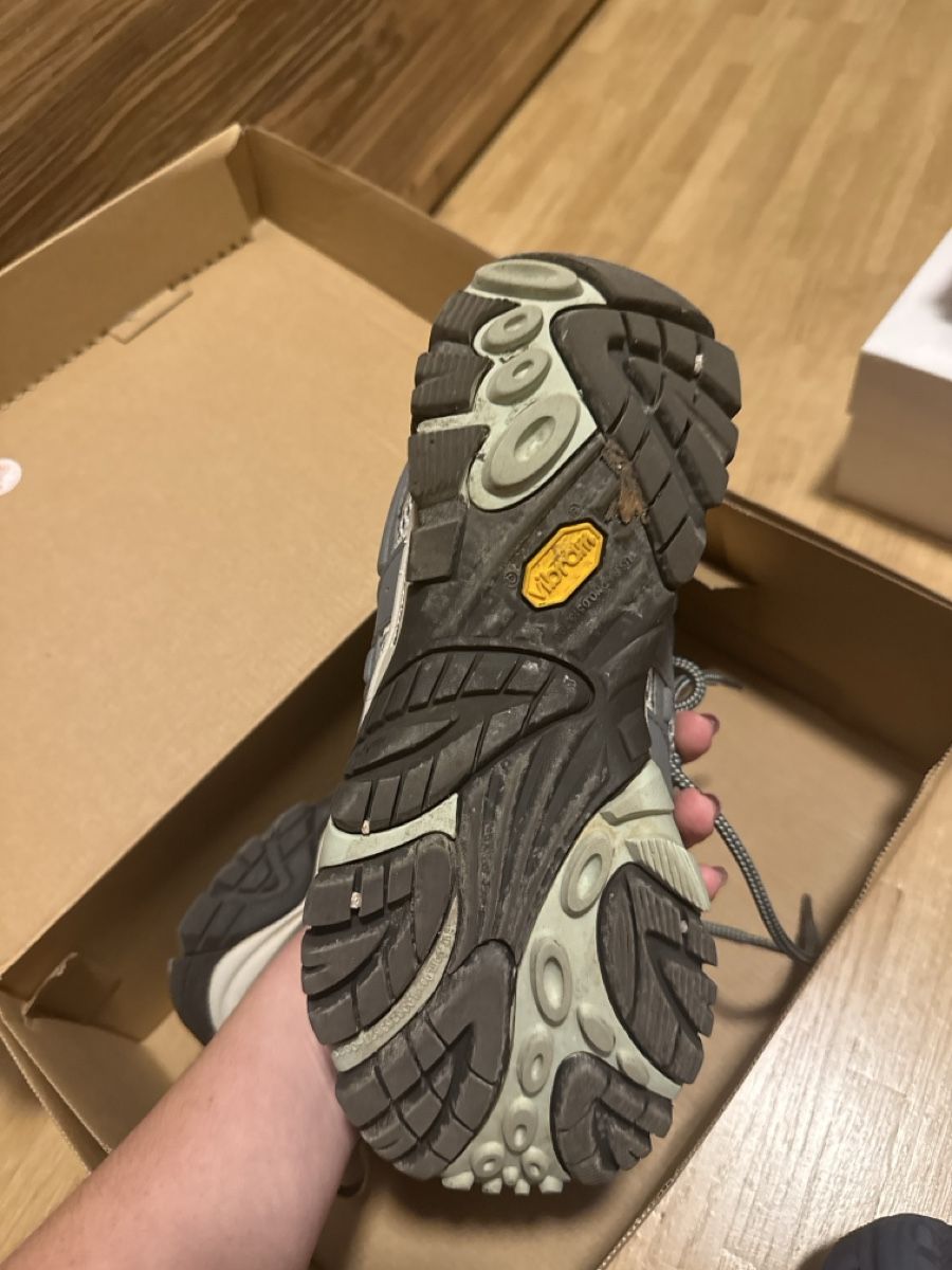 Scarpe da donna: Merrel chaussures  – Usato da Les Acacias venduto da A.cicc 2